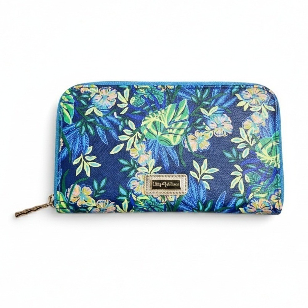 Lilly Pulitzer Passport Travel Wallet Multi‎ The Hottest Spot Floral Blue NEW
